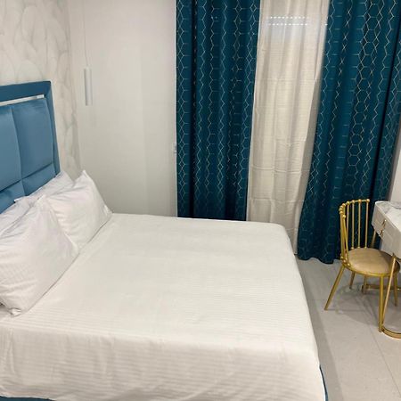 那不勒斯 Luxury Masaniello酒店 外观 照片